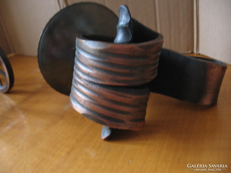 Bronzos kovácsolt vas felszúrós gyertyatartó, mécsestartó