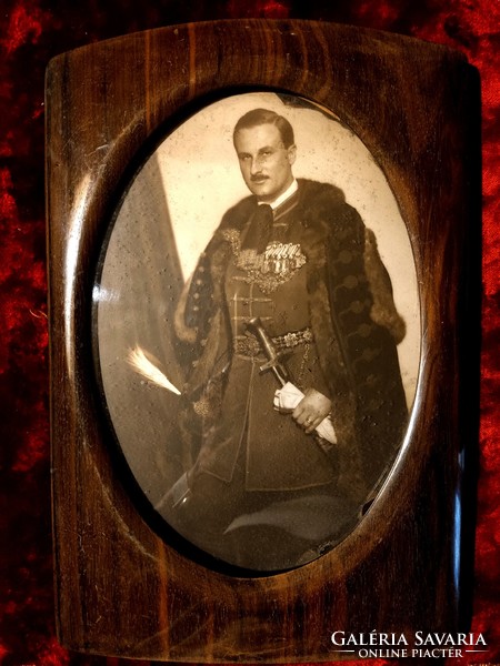 The photo of the political martyr János of Esterhazy, Count Galantai, is for sale in an ebony frame - angelo foto