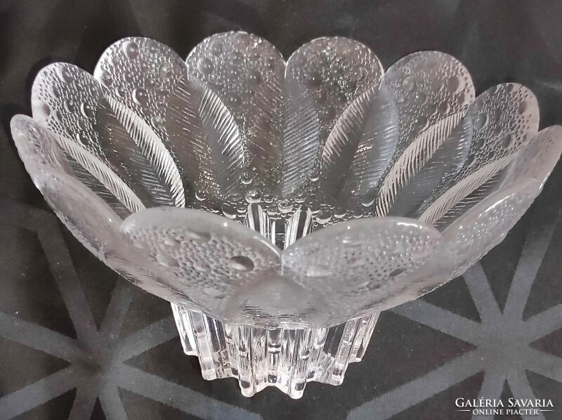 Lead crystal centerpiece, serving bowl