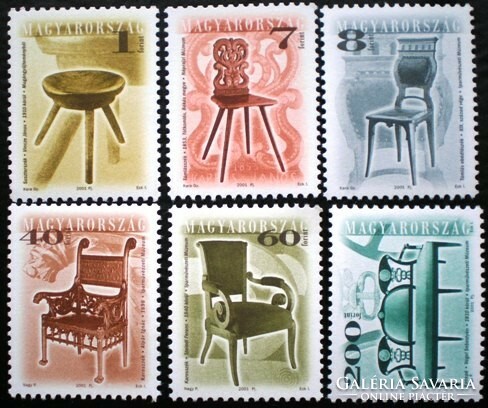 S4582-7 / 2001 antique furniture iv. Postage stamp