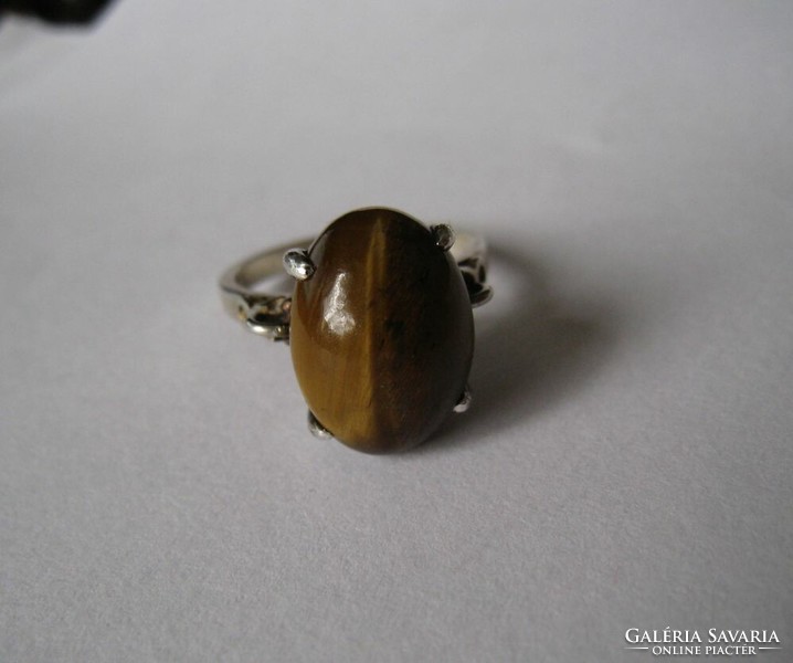 Silver ring with tiger eye stones