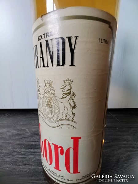 Lord Brandy Extra, szép állapotban, bontatlan 1 Liter / 40%
