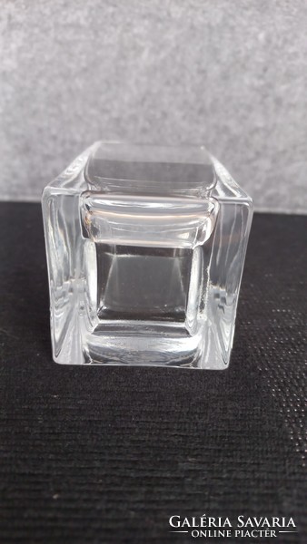 Sandra Rich szögletes vastagfalú üvegváza, jelzett, kézi készítésű 10,5 X 5,5 cm