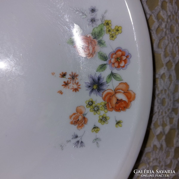 Alföldi porcelán, kisvirágos, rózsás tányér arany széllel