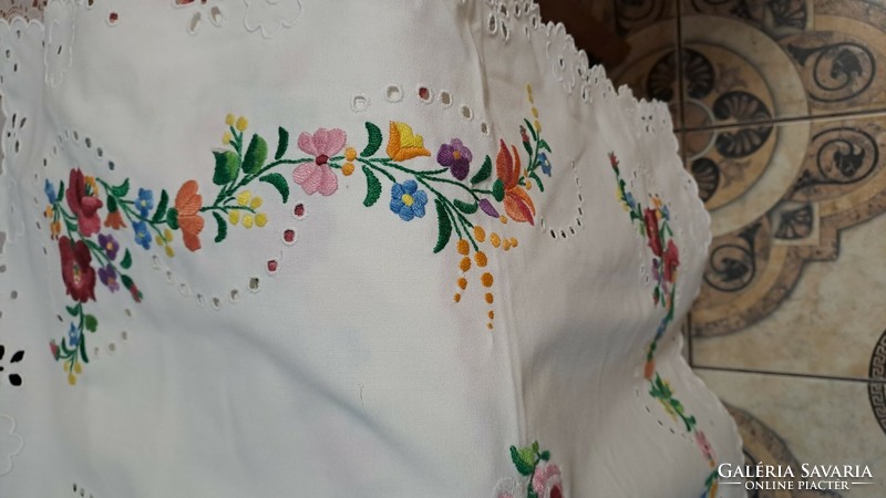 Kalocsai embroidered tablecloth
