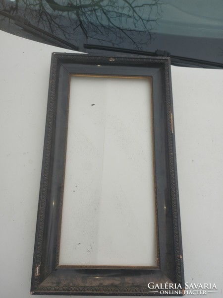 Wooden frame with 29.5X61 cm nest, defective condition