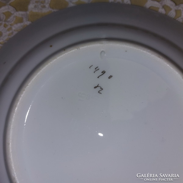 Wall plate with violet pattern, deep plate