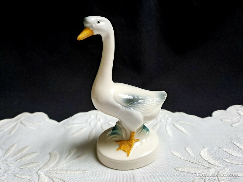 Foreign porcelain goose 12 cm