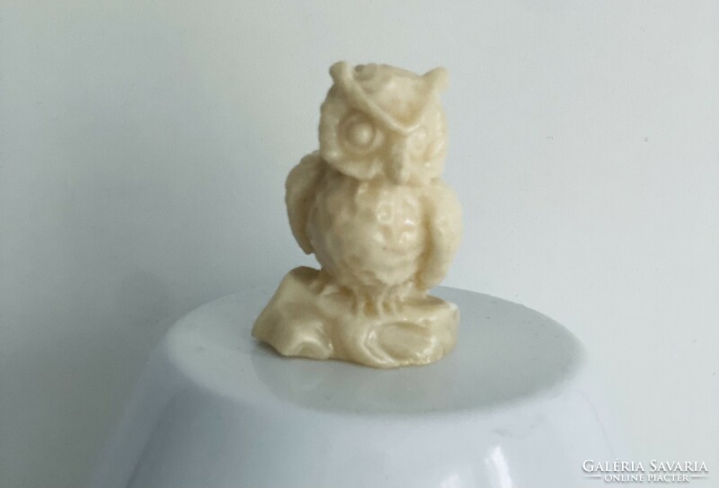 From the owl collection, an old owl ornament decoration 5 cm