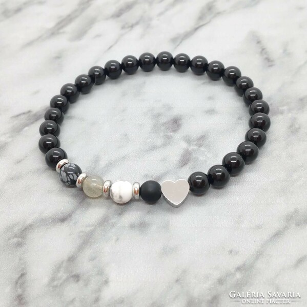 Onyx, howlite, labradorite and obsidian mineral bracelet with stainless steel spacer
