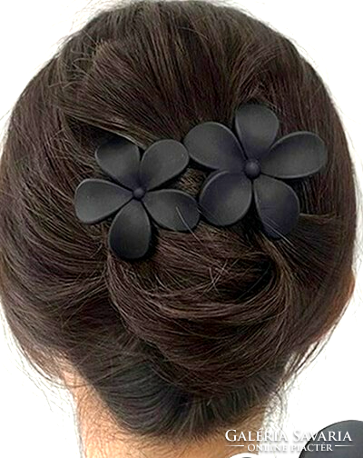 Black floral hair clip 7