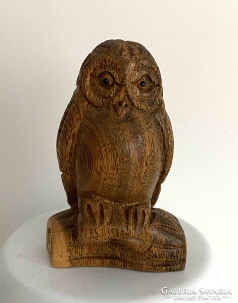 Carved wooden owl statue ornament 7 cm is one of the pieces of a huge owl collection