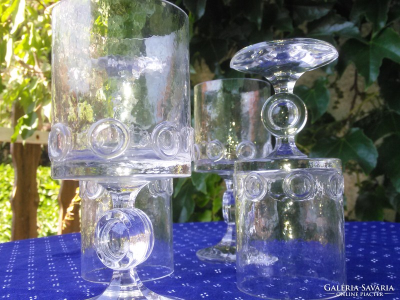 Stem glass beaker