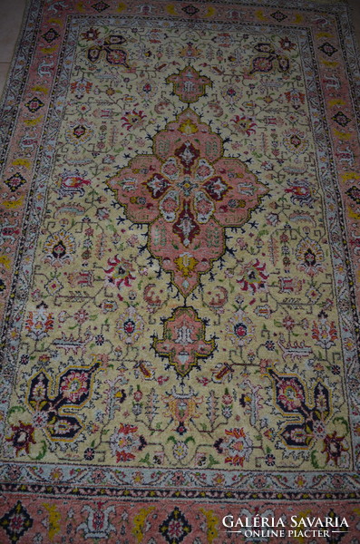 Machine-woven silk carpet with seal