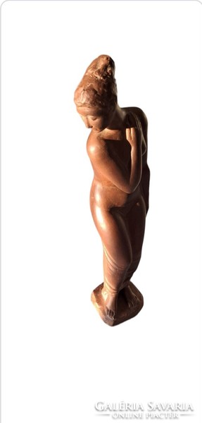 István Halmágyi, terracotta female figure with an interesting background