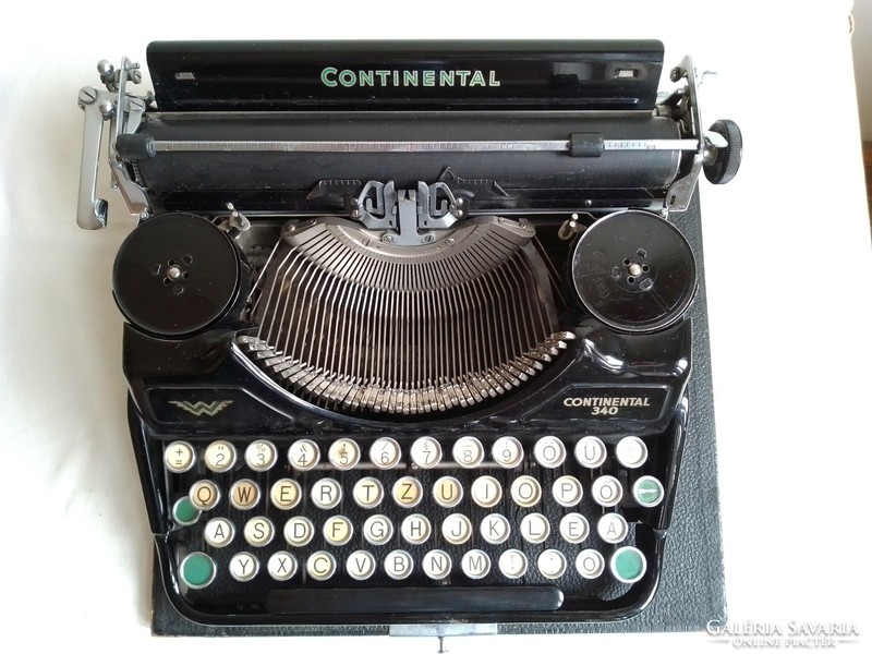 Old antique continental 340 mechanical typewriter with case