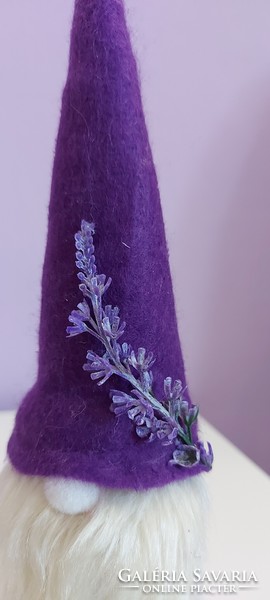 Lavender elf