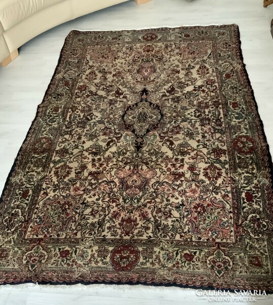 Nagyon régi iráni, kézi csomózású szőnyeg