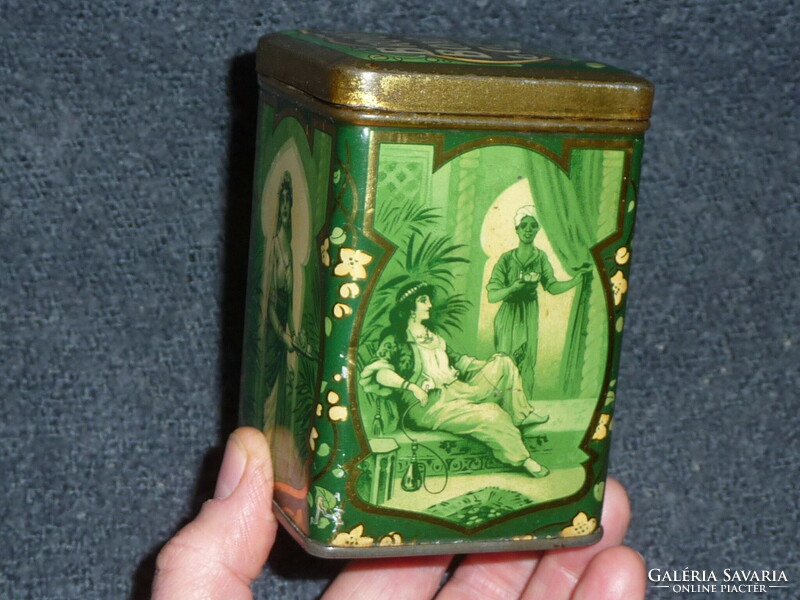 Beautiful antique English tea box tea holder tin box brooke bond ltd london 1/4 pound tea grass metal box