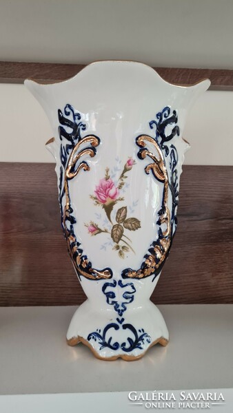 Porcelán váza 26,5 cm