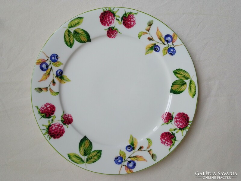 Porcelain plate with fruit pattern, blackberry and blueberry, 27 cm
