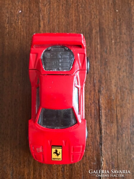 Matchbox Ferrari F 40 teljesen új állappotban.8x3,5 cm