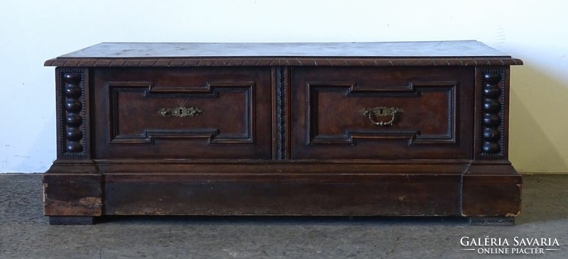 1Q596 antique Neo-Renaissance carved chest of drawers 19th century 45 x 125 cm
