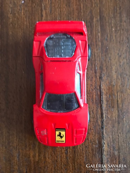 Matchbox Ferrari F 40 teljesen új állappotban.8x3,5 cm