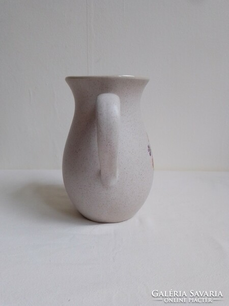 Szép kis kőagyag porcelán kancsó korsó kiöntő finom virágmintával, 18 cm