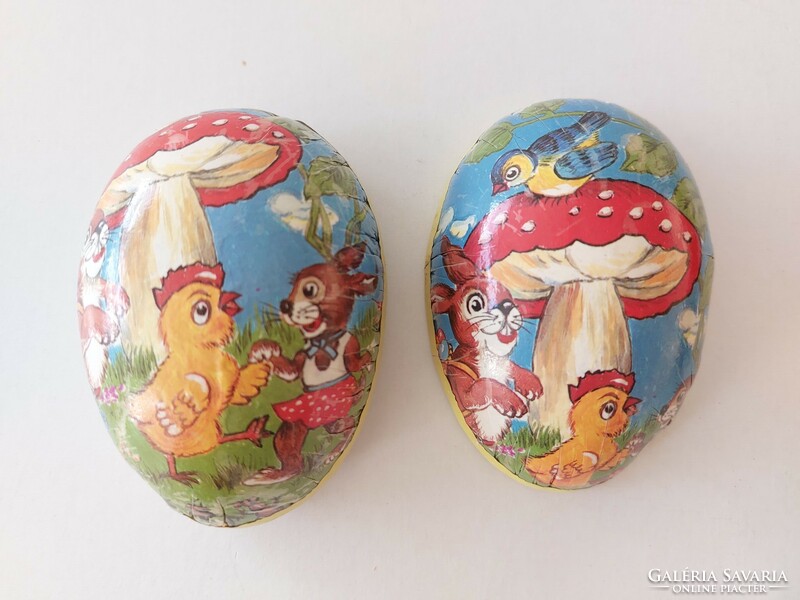 Retro papier-mâché Easter egg with mushroom pattern