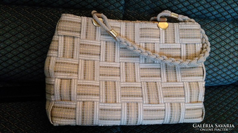 Stylish Italian-made women's spacious lined bag for hand or Shoulder bag - bought in Italy
