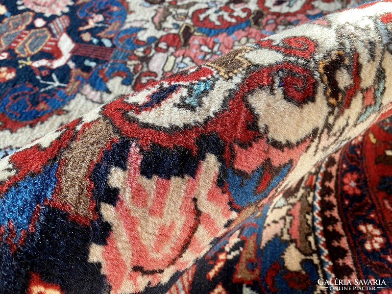 Iranian baktiar collectable Persian rug 275x200cm
