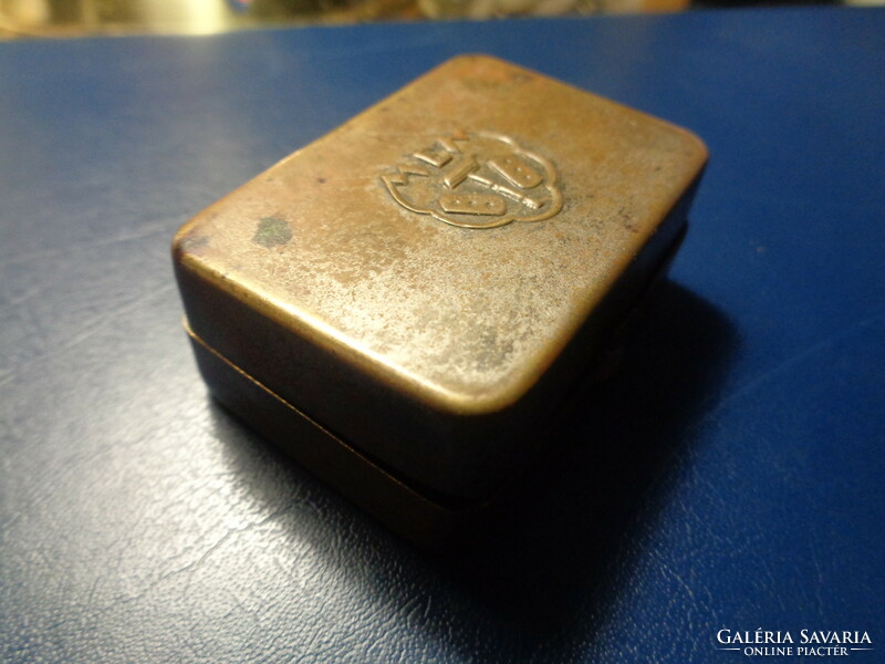 Old metal box made of brass, shaving soap, 48 x 32 x 18 mm