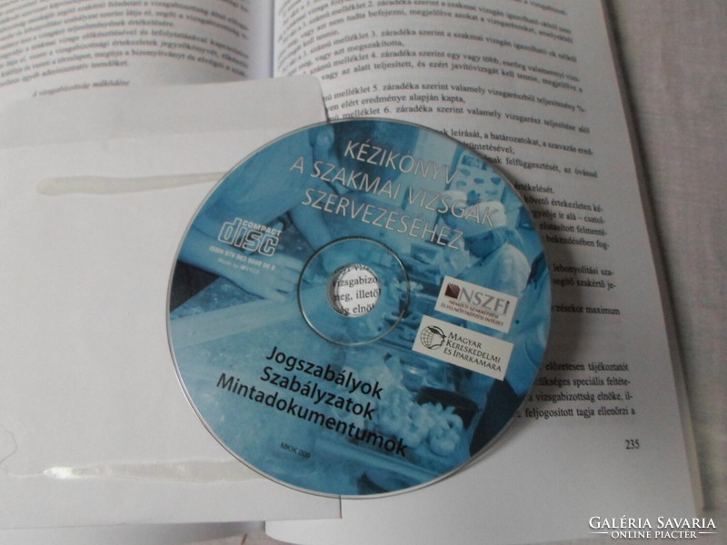 Magyar Kereskedelmi és Iparkamara: Kézikönyv a szakmai vizsgák szervezéséhez (2007, +CD; szakképzés)