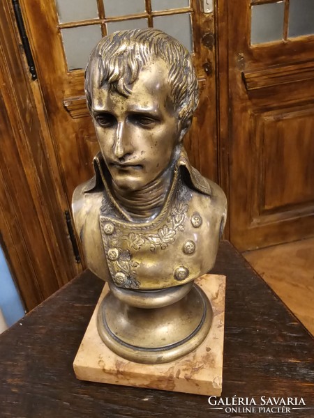 Statue of napoleon