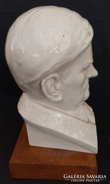 Segesdi bori ceramic head/bust