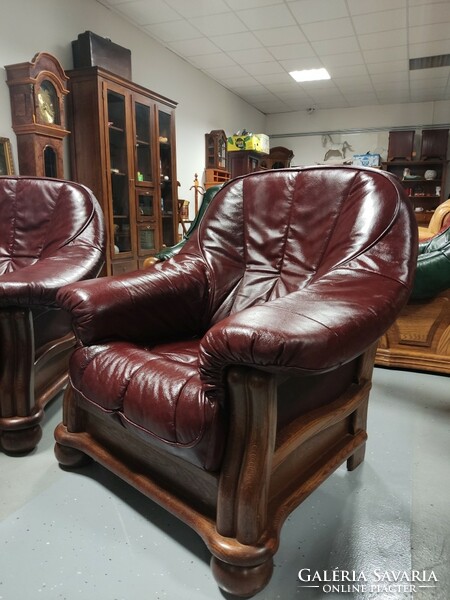 Very comfortable genuine leather sofa set in flawless condition for sale at a very reasonable price.
