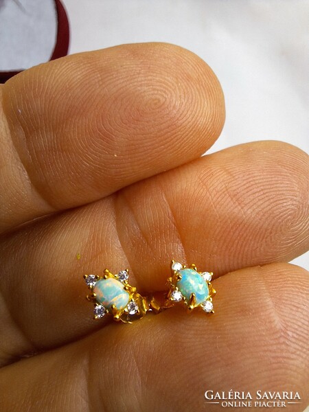 925 Australian opal earrings, plated with 14 karat gold.