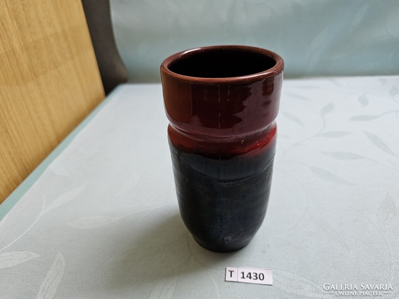 T1430 pond head vase 17 cm