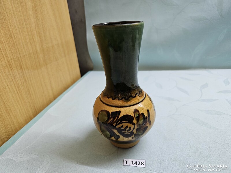 T1428 ceramic vase 20 cm
