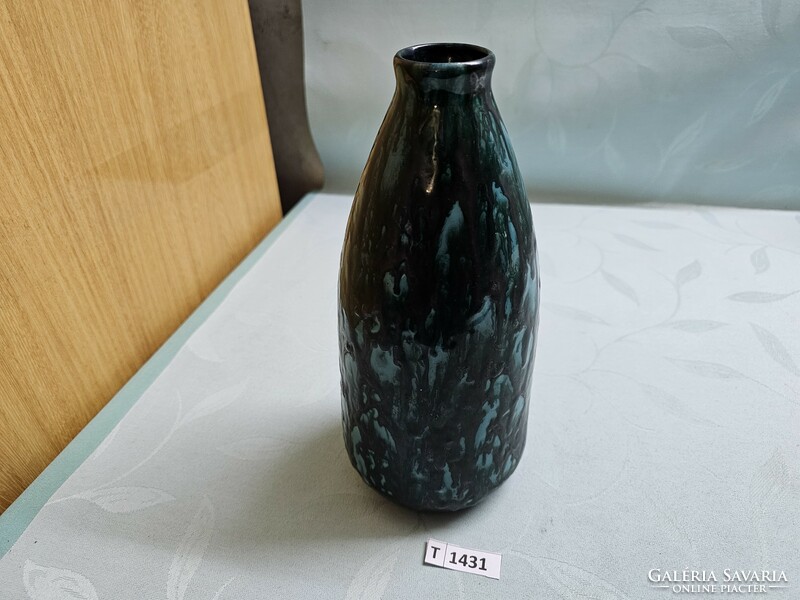 T1431 pond head vase 24 cm