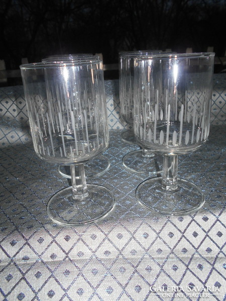 6 retro polished glass glasses with cut stems - 450 ft/each