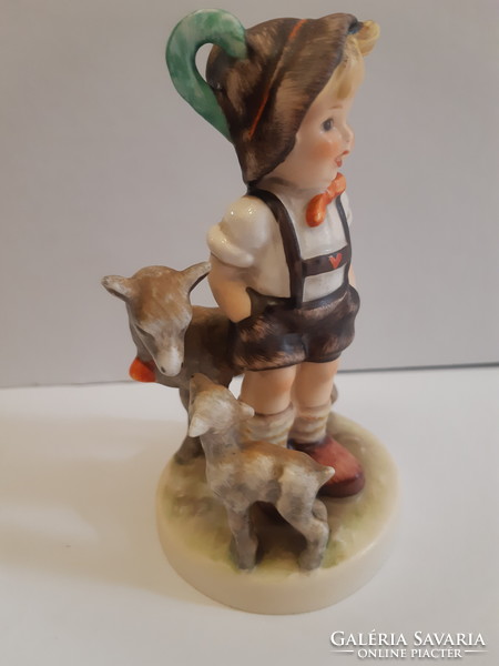 Hummel Goebel 200 "Little Goat Herder" a kis kecskepásztor porcelán fajansz figura