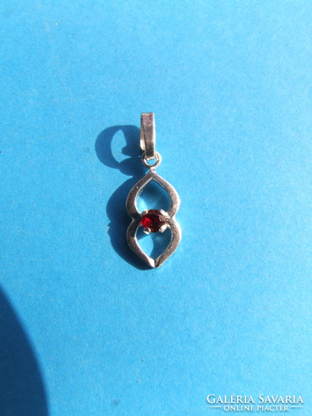 Small silver pendant (210207)