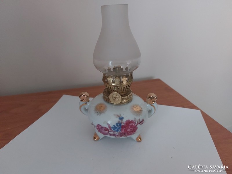 (K) porcelain kerosene lamp