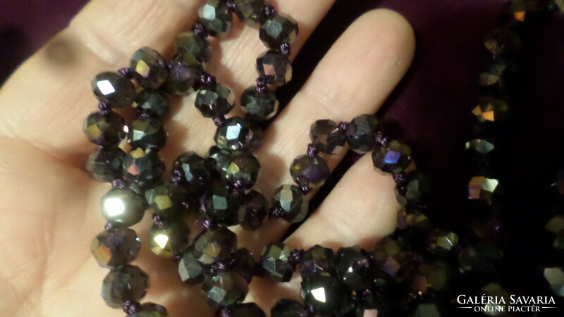 110 Cm, smoky purple, faceted crystal pearl necklace, knotted in each eye.