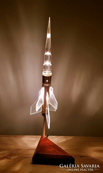 Rocket lamp