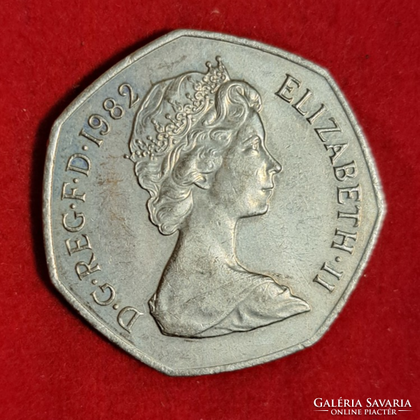 1982. England 50 pence (558)