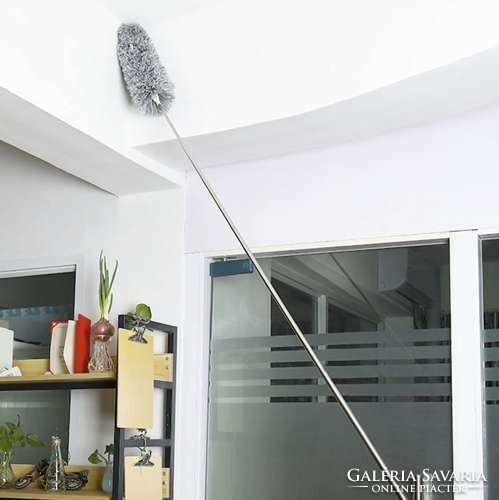 Telescopic dust brush with two accessories, washable, good quality