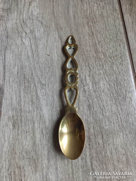 Beautiful old copper coffee spoon (12.3x2.5 cm)